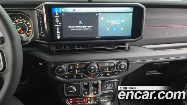 Jeep Wrangler — Фото автомобиля 4