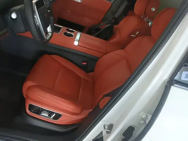 Li Auto L7 — Фото автомобиля 14