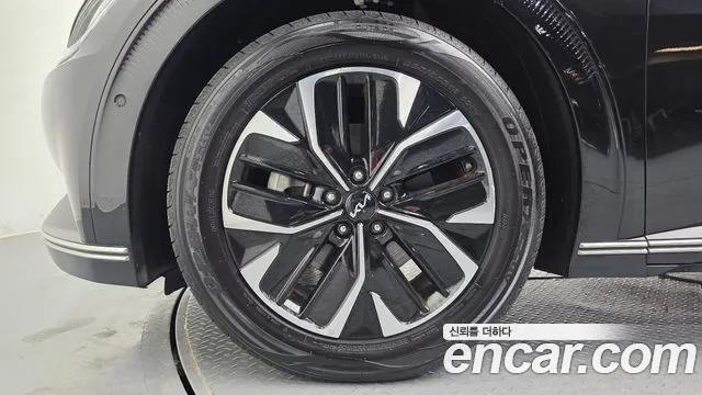 Kia EV6 — Фото автомобиля 5