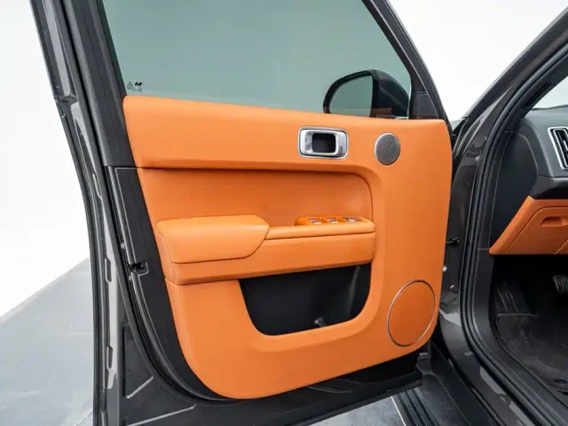 Li Auto L7 — Фото автомобиля 10