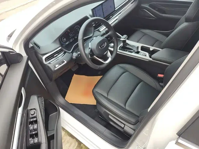 Geely Emgrand — Фото автомобиля 15