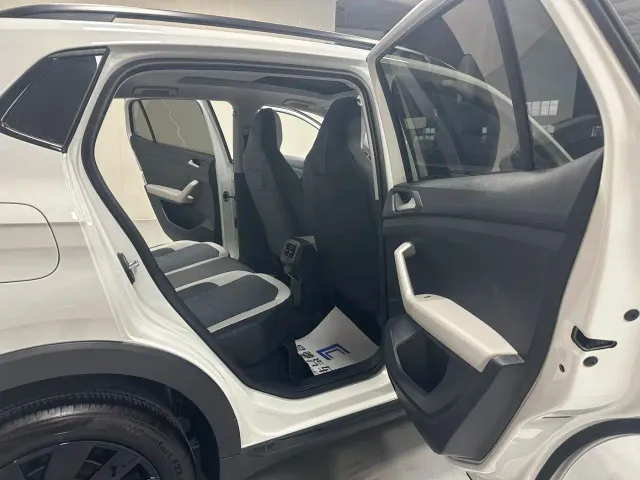 Volkswagen Tharu — Фото автомобиля 14