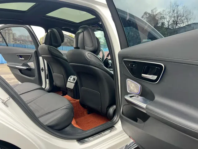 Mercedes-Benz C-Class — Фото автомобиля 8