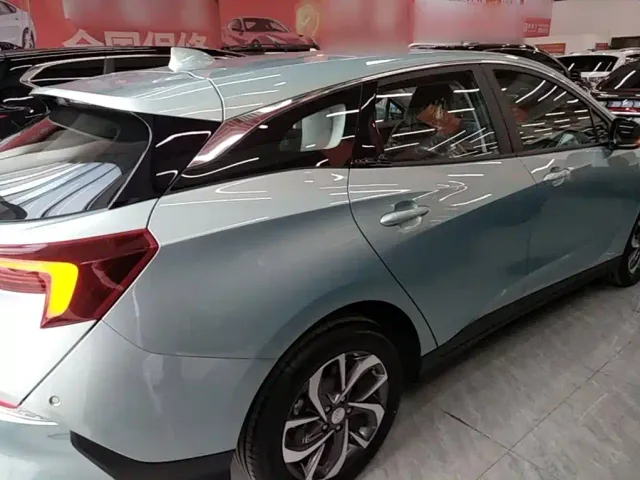 Buick Velite 6 — Фото автомобиля 6