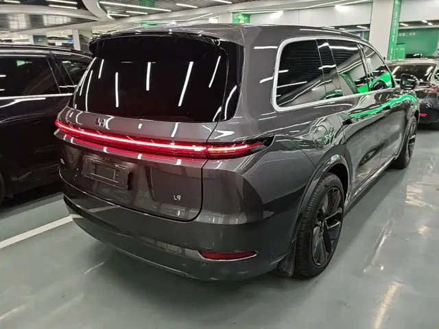 Li Auto L9 — Фото автомобиля 6