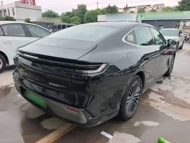 Geely Galaxy Xingyao 8 — Фото автомобиля 6