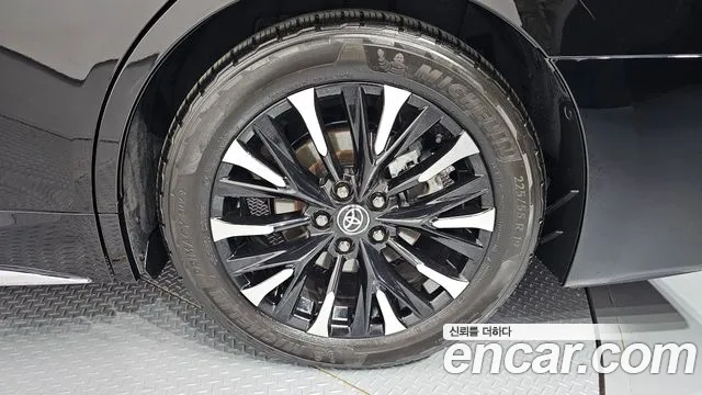 Toyota Alphard Generation 4 — Фото автомобиля 21