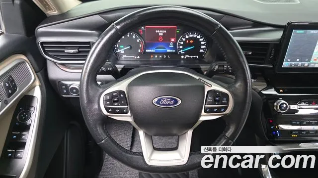 Ford Explorer — Фото автомобиля 13