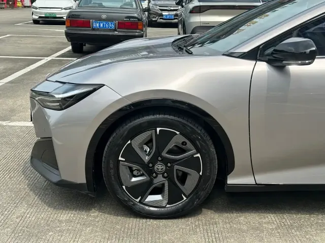 Toyota bZ3 — Фото автомобиля 6
