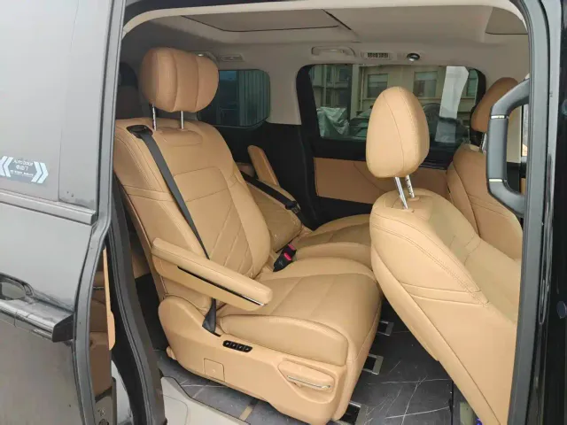 GAC Trumpchi E8 — Фото автомобиля 2