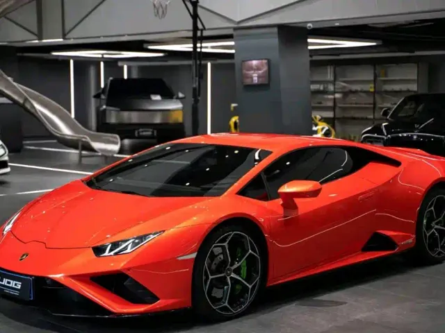 Фотография автомобиля — Lamborghini Huracan