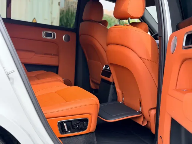Li Auto L7 — Фото автомобиля 9