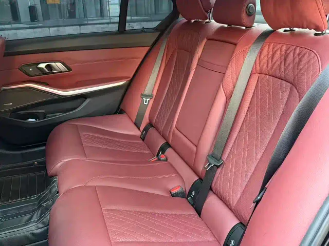 BMW 3 Series — Фото автомобиля 12