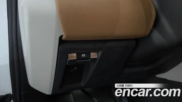 Land Rover Defender L663 — Фото автомобиля 27