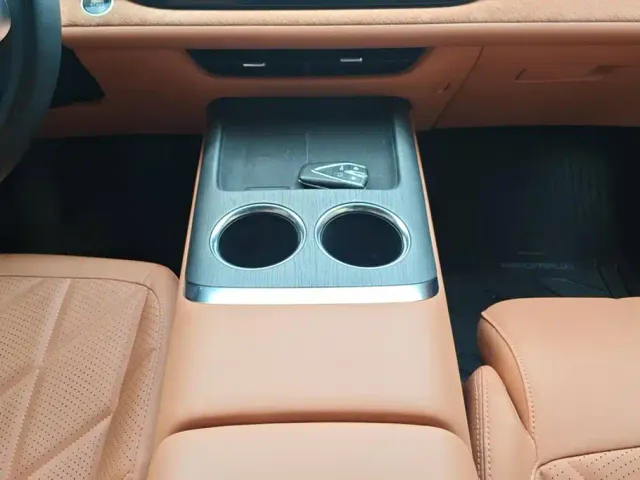 Changan CS75 Plus — Фото автомобиля 16