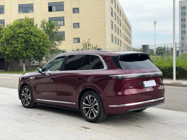 Aito M7 — Фото автомобиля 4