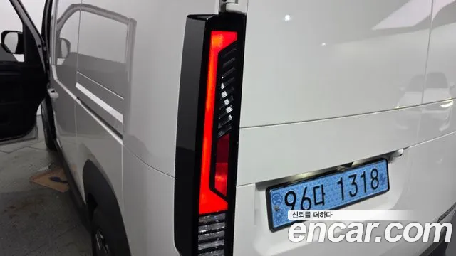 Kia PV5 — Фото автомобиля 8