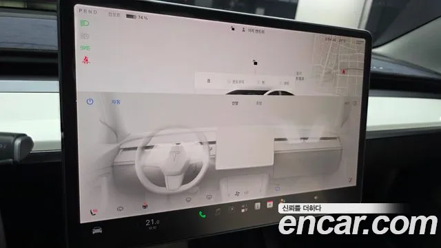 Tesla Model 3 — Фото автомобиля 22