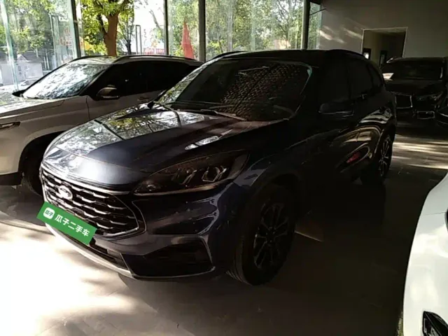 Фотография автомобиля — Ford Escape