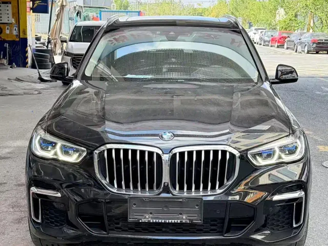 BMW X5 — Фото автомобиля 2