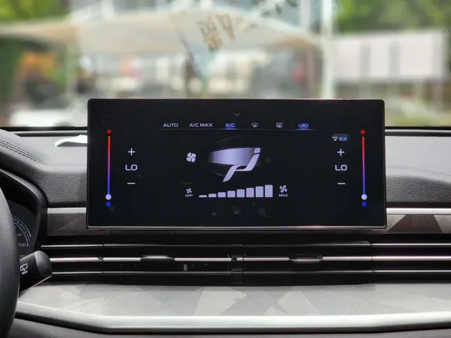 Geely Vision X6 — Фото автомобиля 15