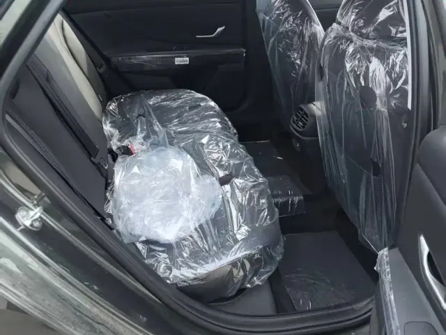 Hyundai Elantra — Фото автомобиля 21