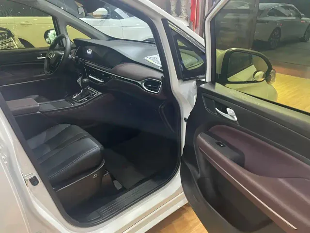GAC Trumpchi M6 — Фото автомобиля 8