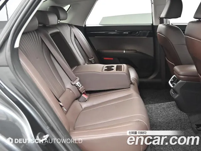 Hyundai Grandeur Grandeur (GN7) 2.5 Бензин 2WD — Фото автомобиля 12