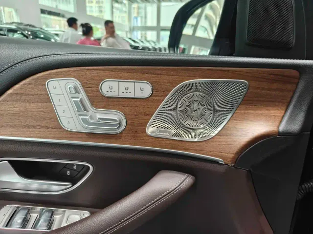 Mercedes-Benz GLS-Class — Фото автомобиля 5