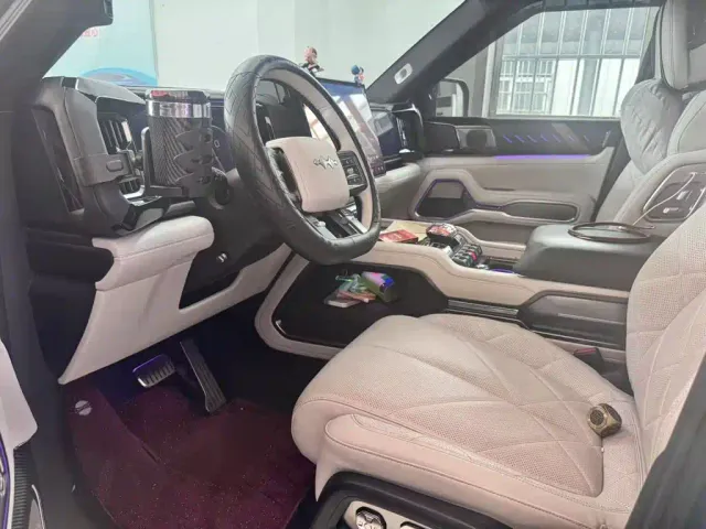 BYD FangChengBao Leopard 8 — Фото автомобиля 2