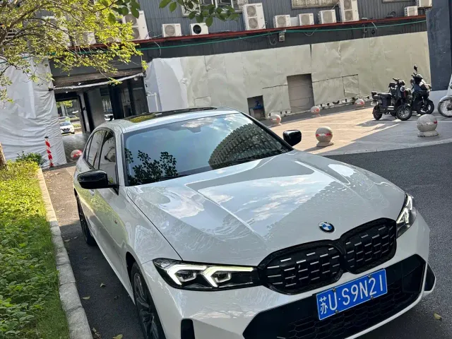 BMW 3 Series — Фото автомобиля 2