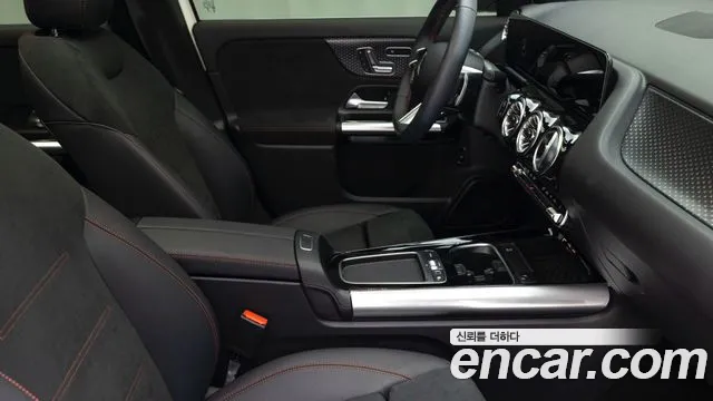 Mercedes-Benz GLA-Class H247 — Фото автомобиля 9