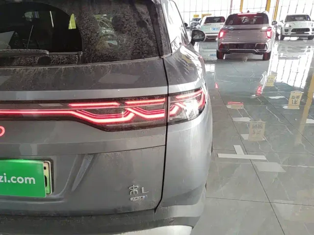 BYD Song L DM-i — Фото автомобиля 7