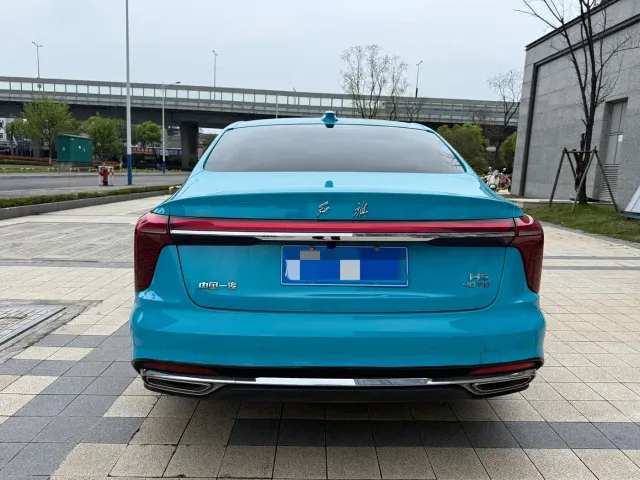 Hongqi H5 — Фото автомобиля 17