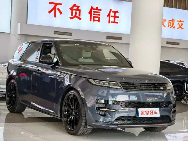 Land Rover Range Rover Sport — Фото автомобиля 4