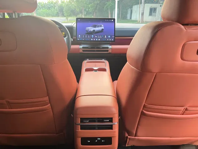 BYD FangChengBao Titanium 7 — Фото автомобиля 13