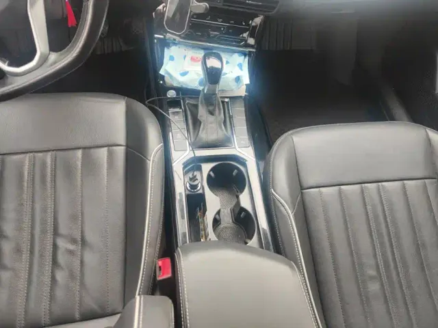 Volkswagen Passat — Фото автомобиля 16