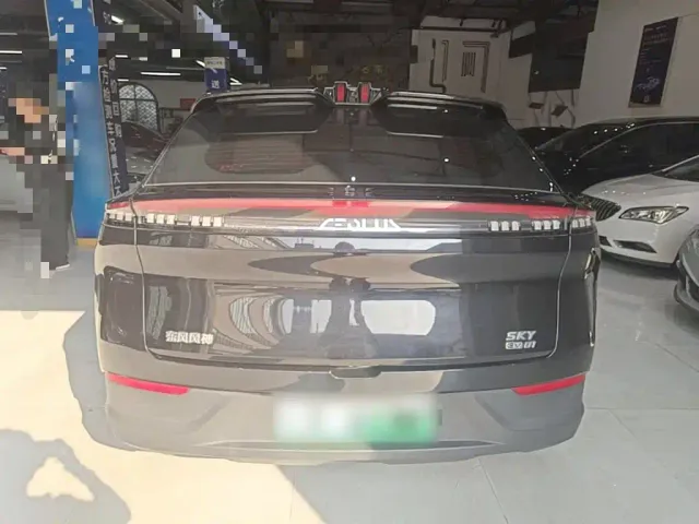 Dongfeng SKY EV01 — Фото автомобиля 5