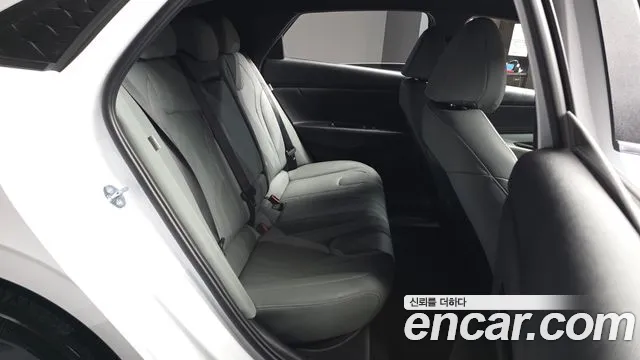 Hyundai Avante — Фото автомобиля 18