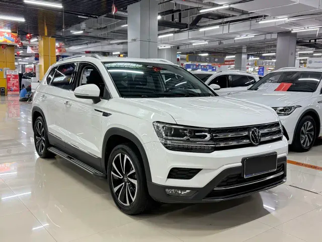 Volkswagen Tharu — Фото автомобиля 3