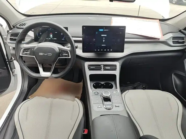 BYD Qin PLUS — Фото автомобиля 9