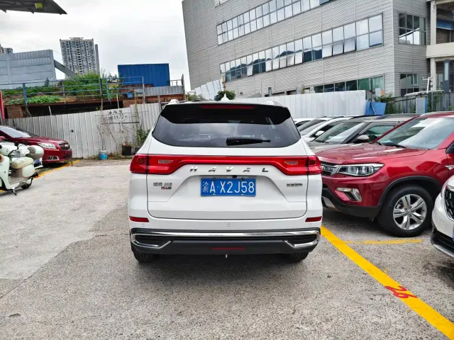 Haval M6 — Фото автомобиля 9