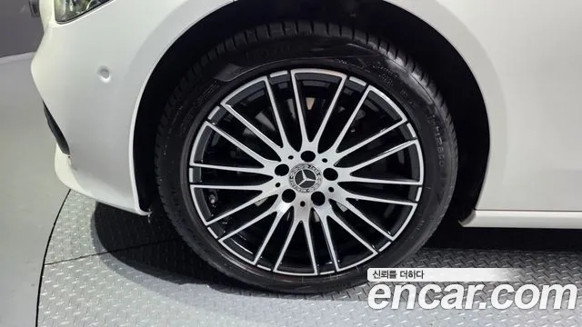 Mercedes-Benz C-Class — Фото автомобиля 5