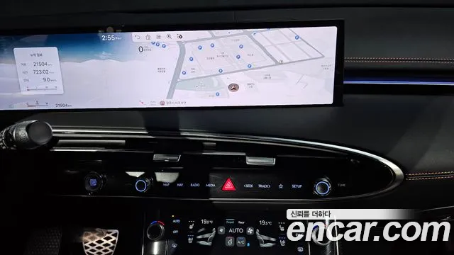 Genesis GV70 — Фото автомобиля 19