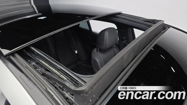 Mercedes-Benz GLE-Class — Фото автомобиля 25