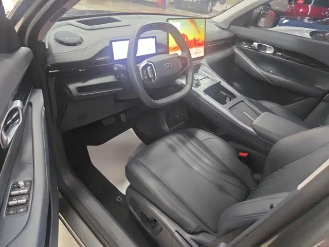 Geely Galaxy E5 — Фото автомобиля 14