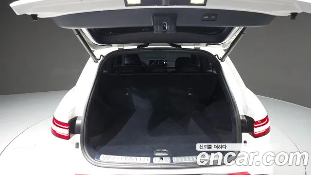 Genesis GV70 2.5T Бензин 2WD — Фото автомобиля 20
