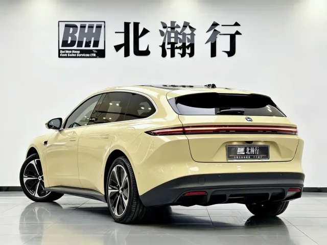 Nio ET5 Touring — Фото автомобиля 6
