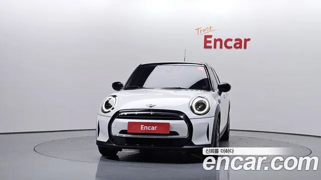 Mini Cooper Cooper 5 дверей Classic — Фото автомобиля 3