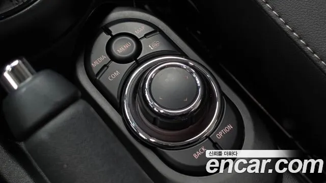 MINI Cooper — Фото автомобиля 18